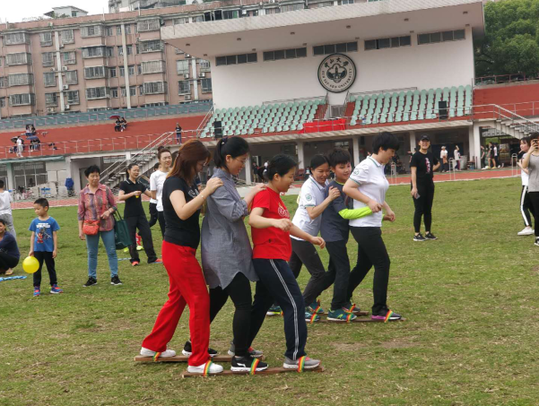 聚焦/社会学与人类学学院首届教职工趣味运动顺利举行