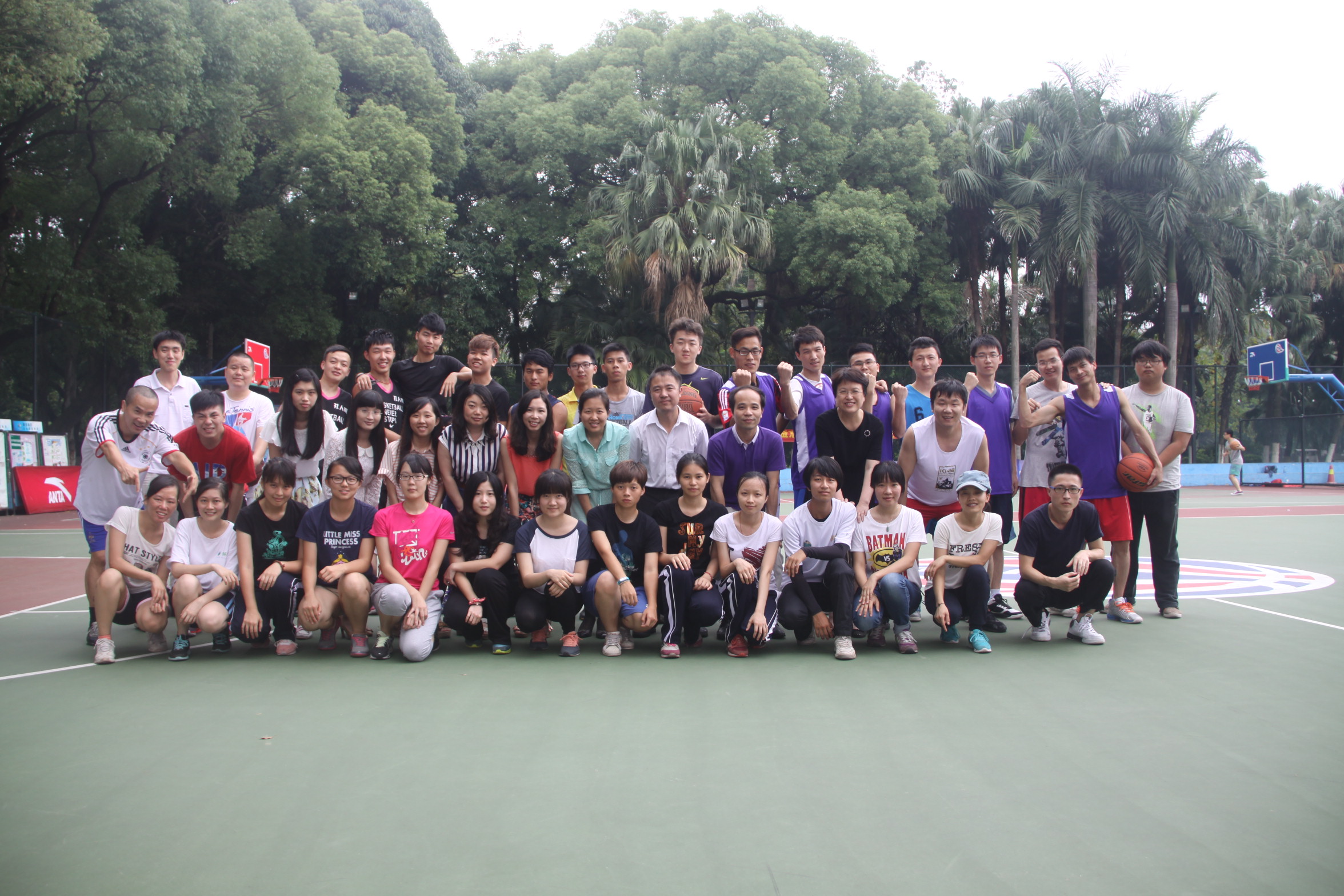 社会学与人类学学院第三届师生篮球赛顺利举行