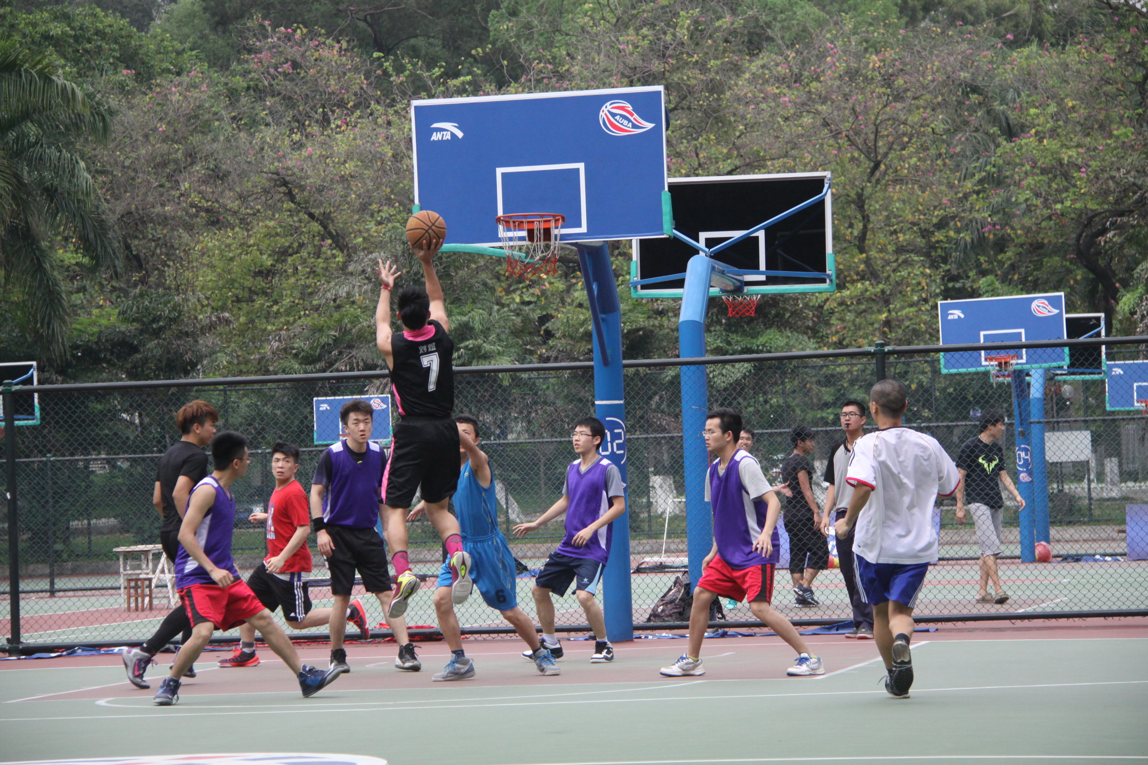 社会学与人类学学院第三届师生篮球赛顺利举行