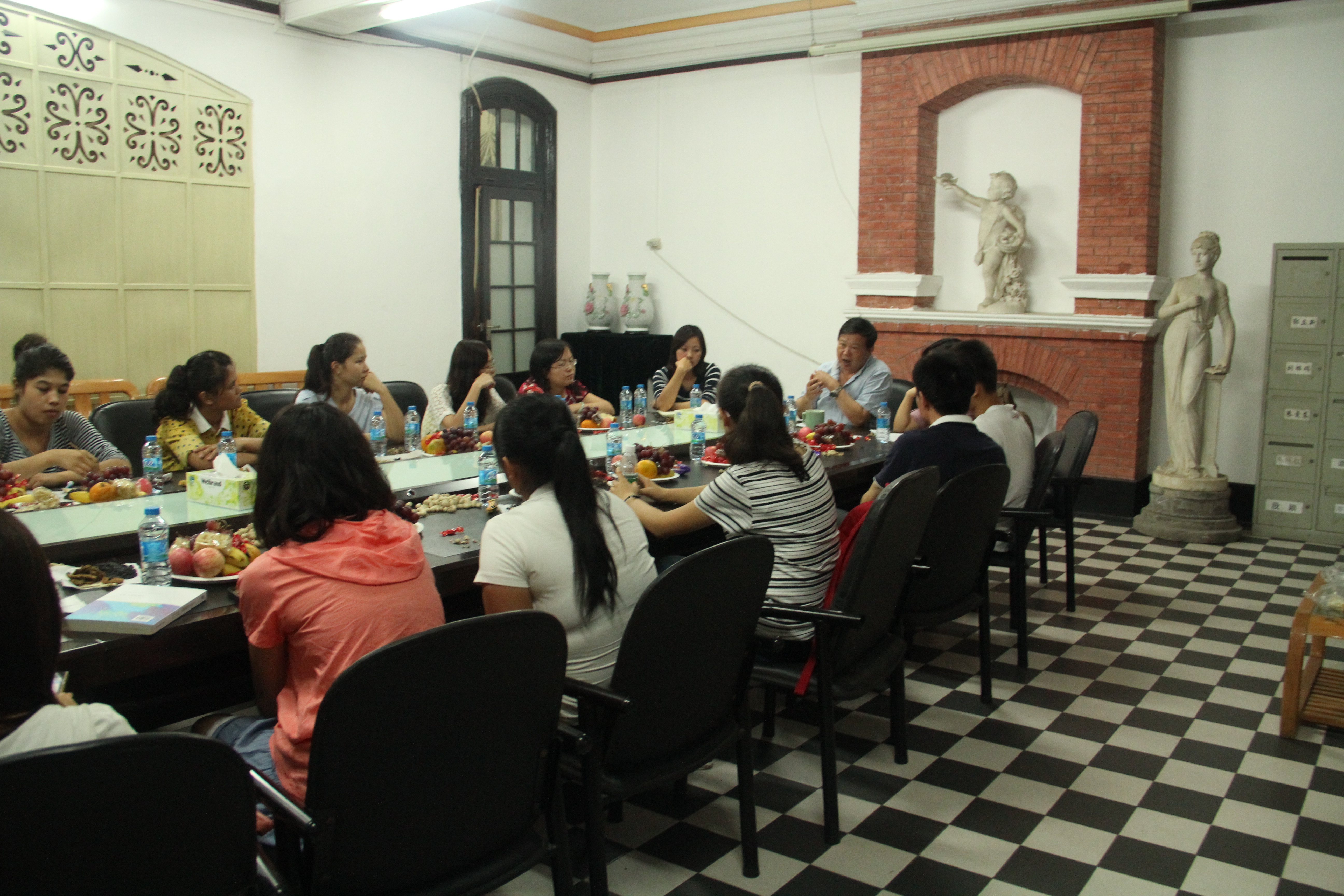 共庆古尔邦节——我院举办穆斯林学生茶话会